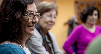 tenir-cura-del-cuidador-d-una-persona-amb-alzheimer:-com-funcionen-els-grups-terapeutics