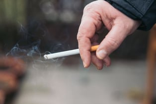 Relación entre tabaco y demencia